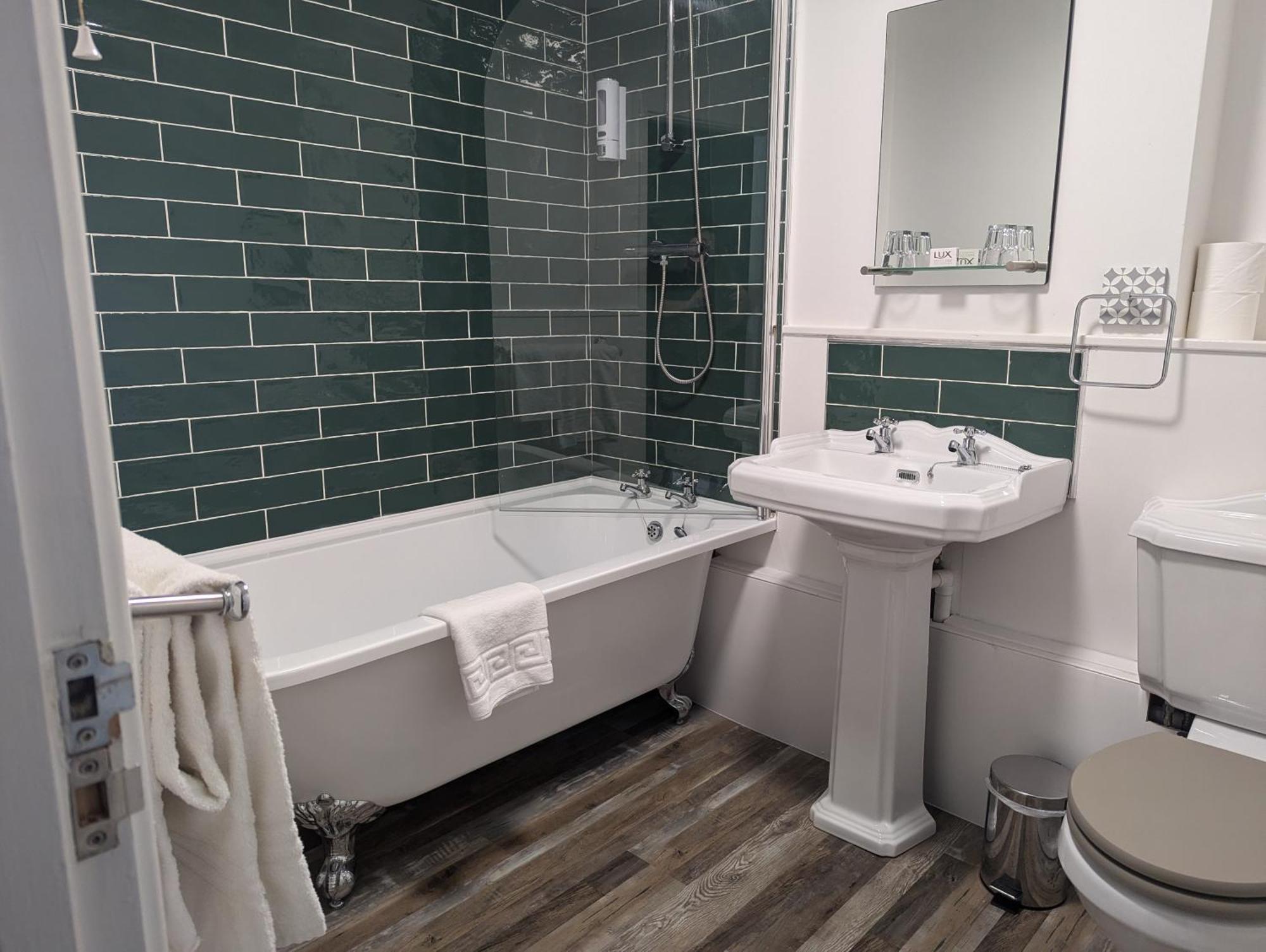 The By Cefn Tilla Hotel Usk