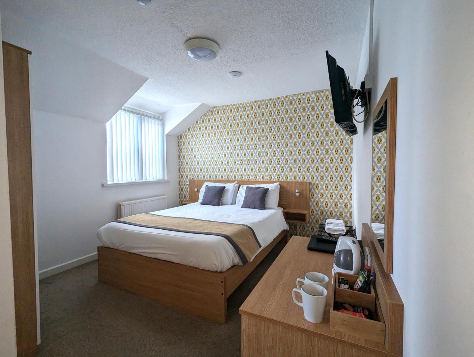Hotel The By Cefn Tilla *